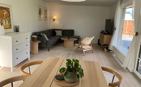House Close To City Center, Beach And Great Northern